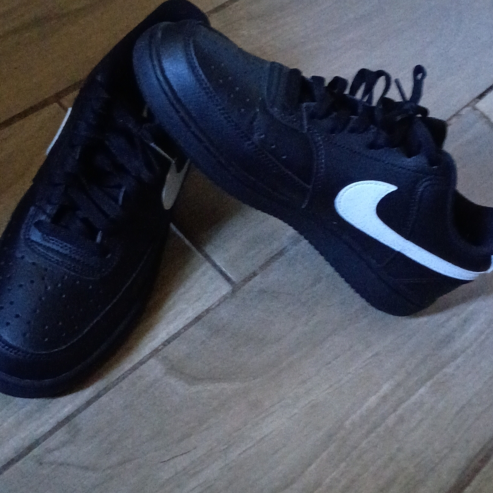 Nike Black and White Athletic Shoes